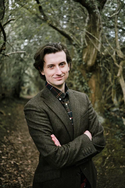 A natural portrait of the groom to be on Observatory Hill
