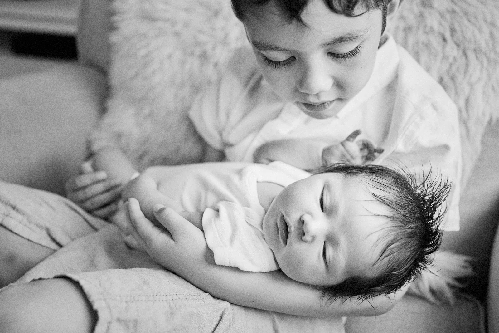 Natural newborn photography session at home in Newcastle upon Tyne